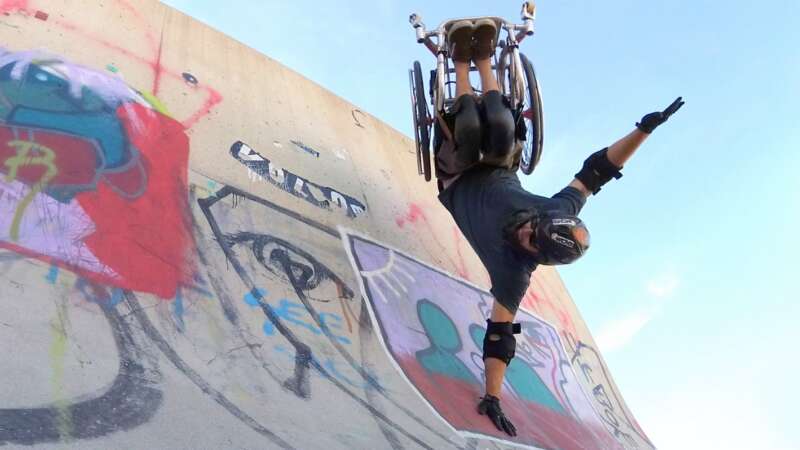 Mit WCMX-Pionier David Lebuser in der Skatehalle